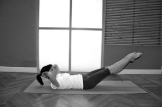 double straight leg stretch 2